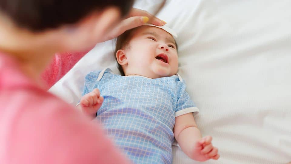 5 דברים שיכולים להקל על השיעול של תינוקכם